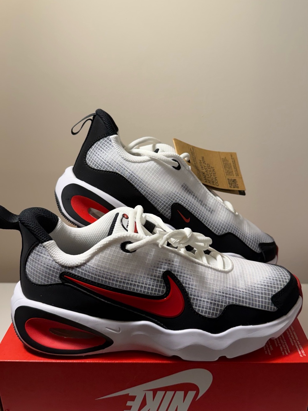 Nike White Black Red Wave-Accent Sneakers